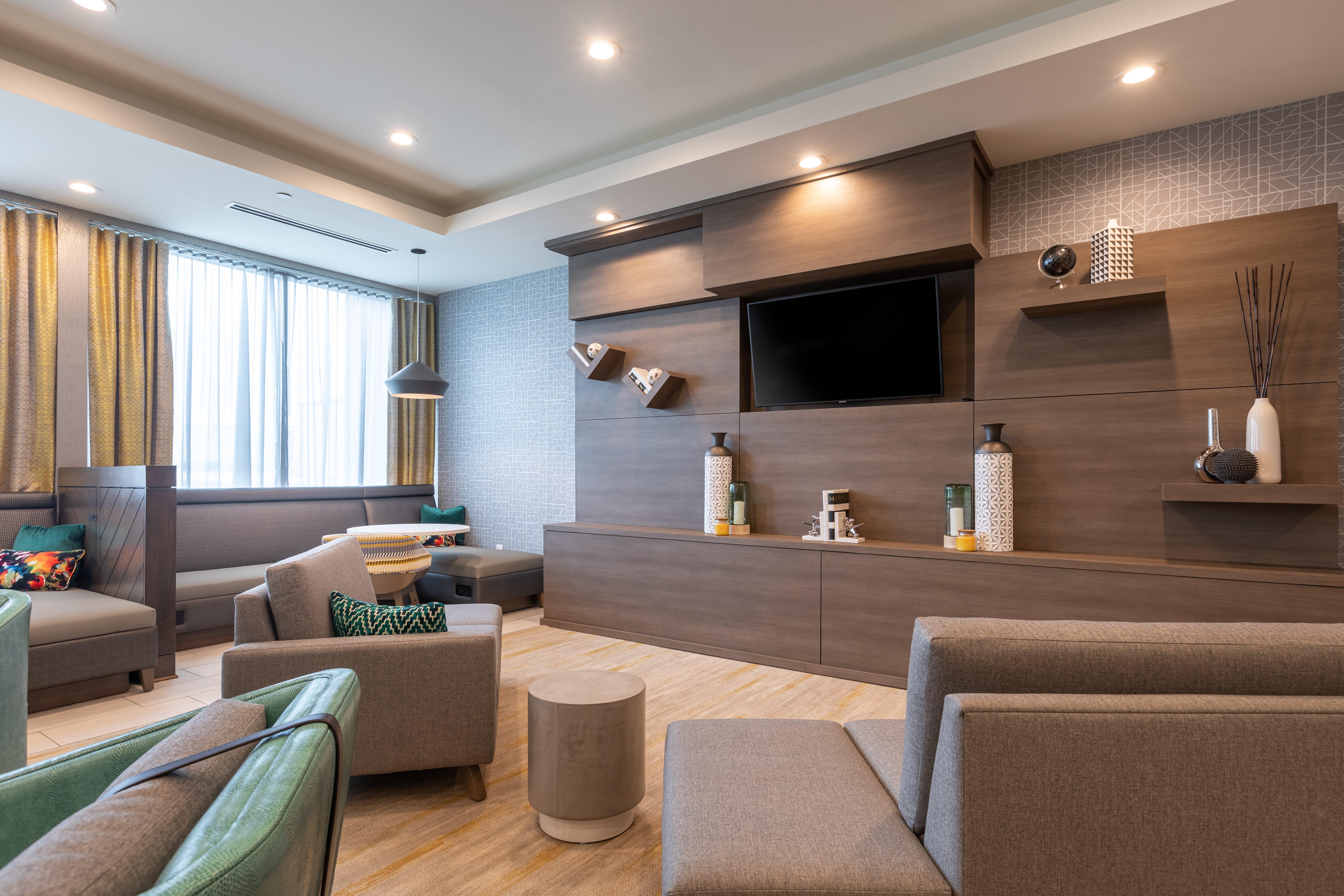 Holiday Inn Greenville - Woodruff Road By Ihg Kültér fotó